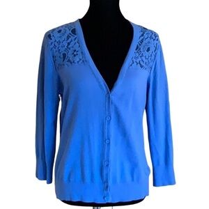 Cable & Gauge medium blue cardigan with lace Size Large